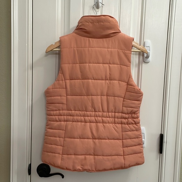 COPPER KEY apricot puffy vest. L - Picture 5 of 8